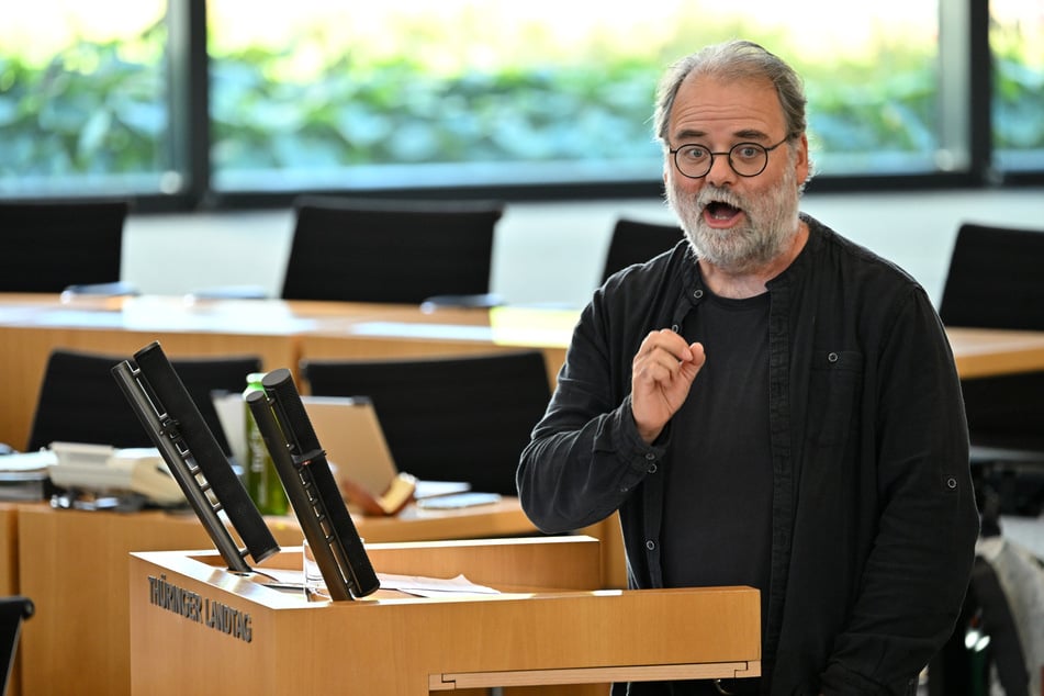 Linke-Fraktionschef Steffen Dittes (50) schoss gegen die Oppositionsparteien CDU, AfD und FDP. (Archivbild)