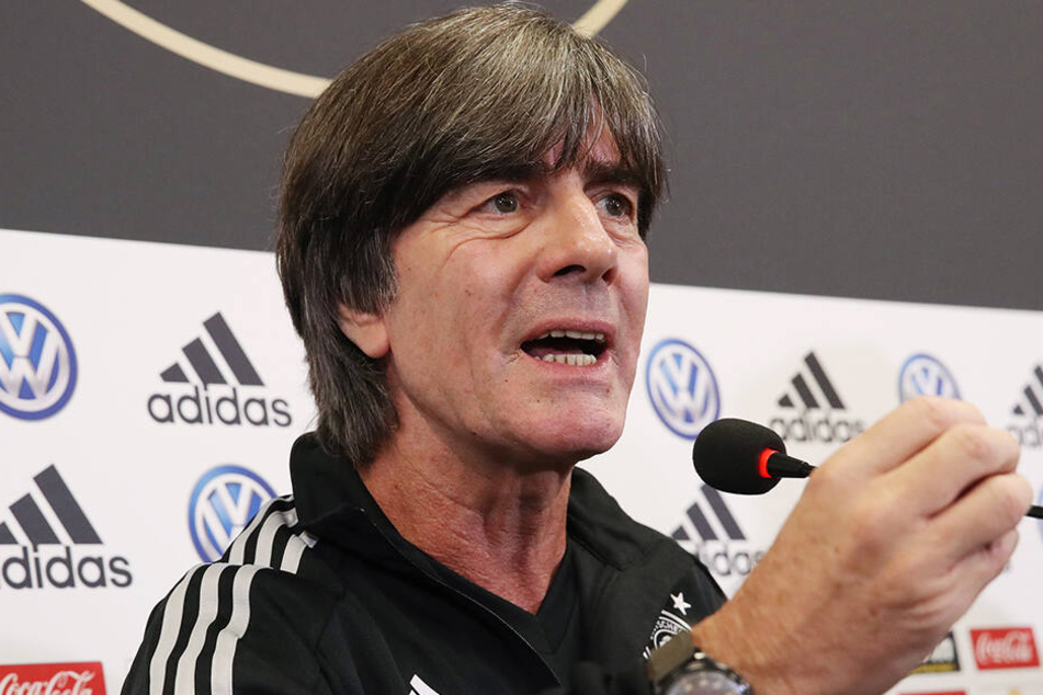 Joachim Löw hält an seinem Plan fest und beruft weiterhin junge Spieler.