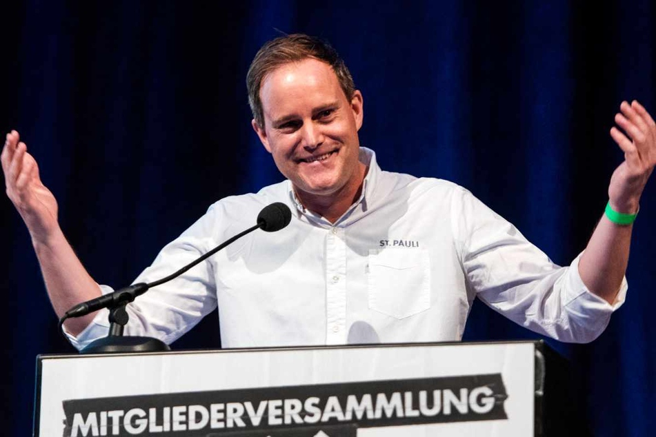 Präsident Oke Göttlich (45) sprach auf der Mitgliederversammlung. (Archivbild)