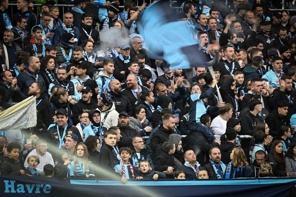 Der Le Havre AC nahm die Stadionordnung bei einem sechsjährigen Fan ganz genau.