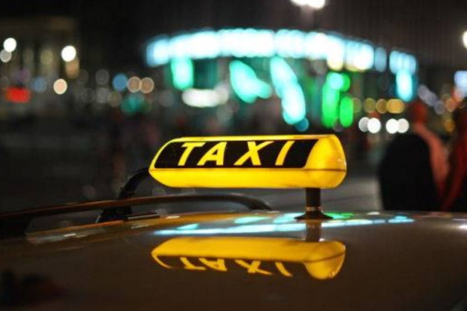 Laut SGB II gibt es verschiedene Möglichkeiten zur Unterstützung: Führerschein, ein E-Bike, aber auch Taxifahrten.