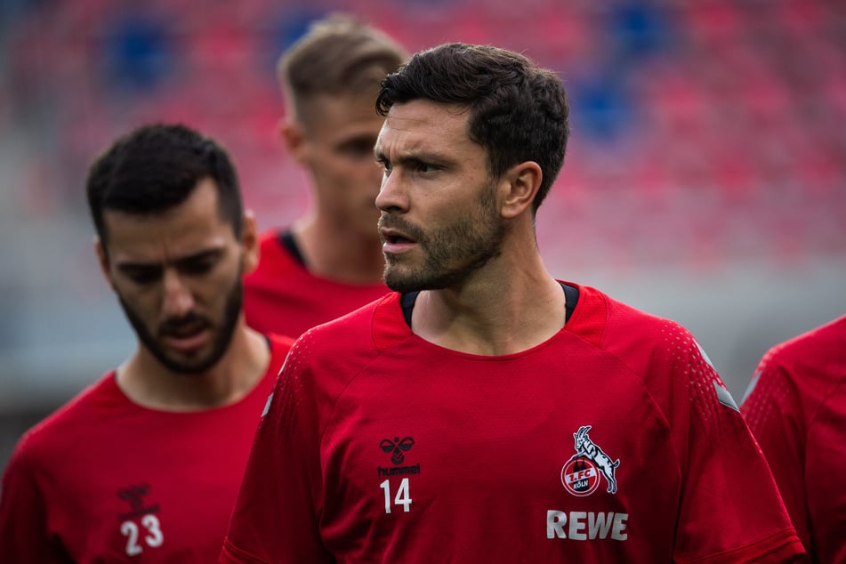 Kapitän Jonas Hector (33) äußerte sich bezüglich seiner Zukunft beim 1. FC Köln nur vage.