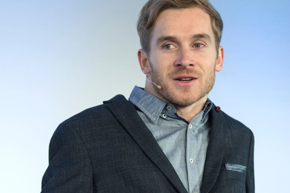 Der deutsche Schauspieler Samuel Koch auf dem Internationalen Alpensymposium.