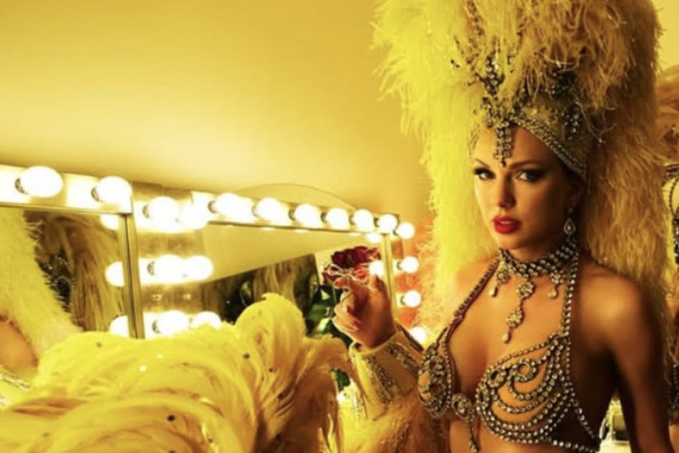 Taylor Swift's new album, The Lift of a Showgirl, has broken streaming records on multiple platforms.