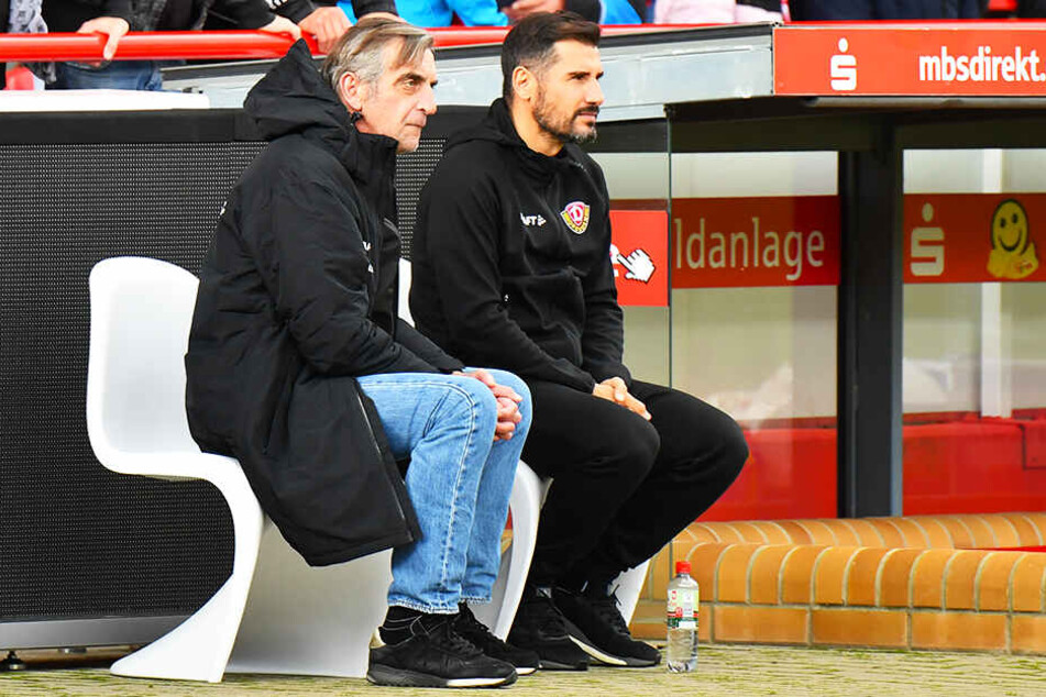 Ralf Minge hat seinem Coach Cristian Fiel eine Jobgarantie ausgesprochen.