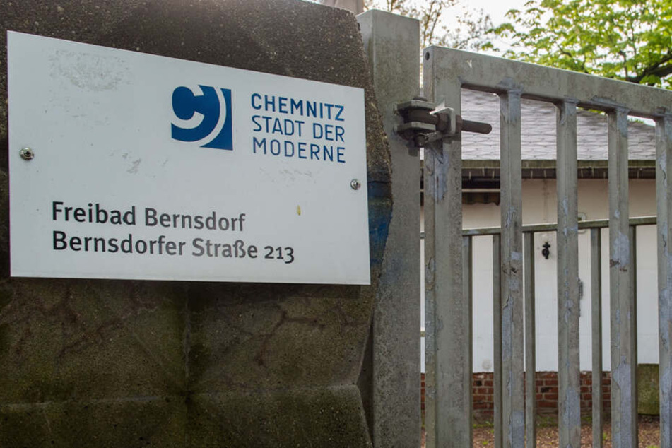 Einbrecher sind ins Freibad Bernsdorf eingestiegen.