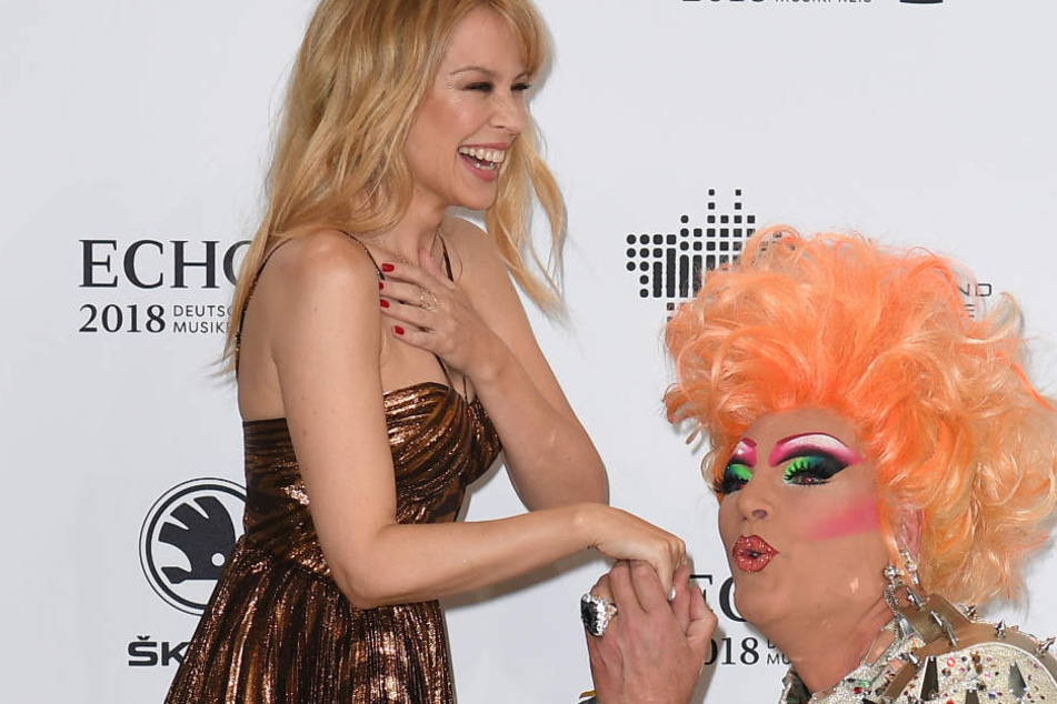 Echo: Darum ging Olivia Jones vor Kylie Minogue auf die Knie