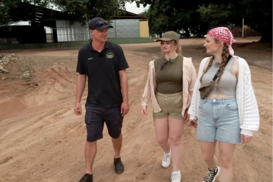 Zwei Frauen sind eine zu viel: Rinderzüchter Björn (30) muss in Namibia eine Entscheidung treffen.