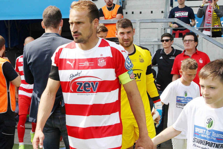 Toni Wachsmuth lief zum letzten Mal als Kapitän des FSV Zwickau auf.