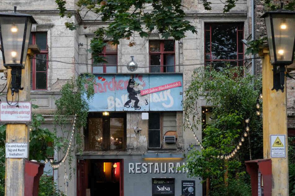 Clärchens Ballhaus schließt.