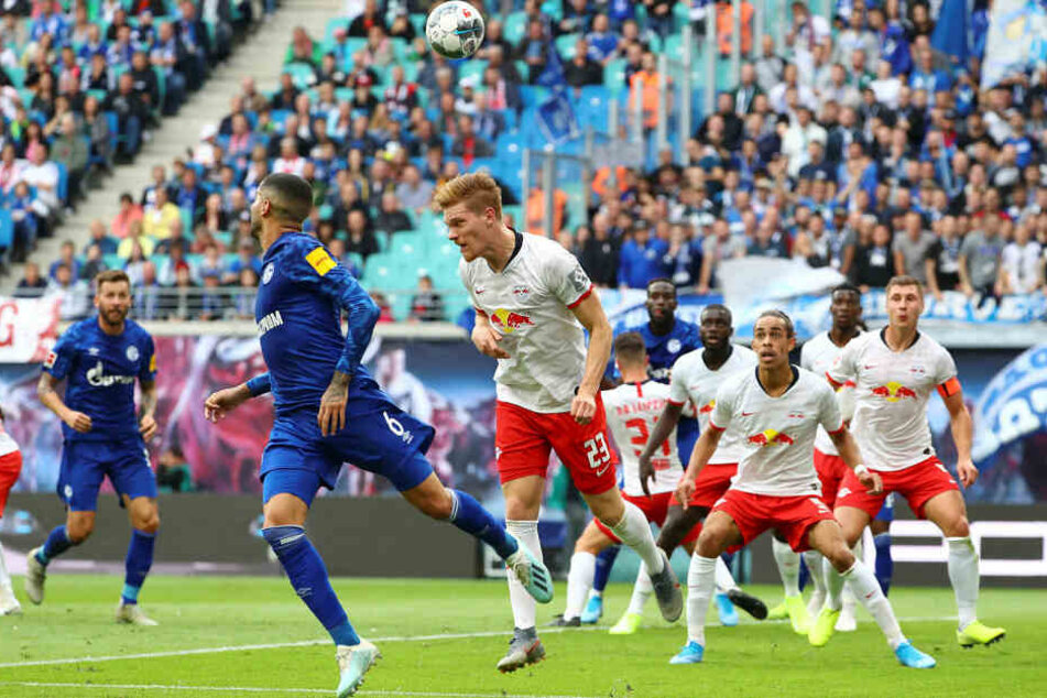 In der Hinrunde verlor RB Leipzig das Heimspiel gegen S04 mit 1:3.