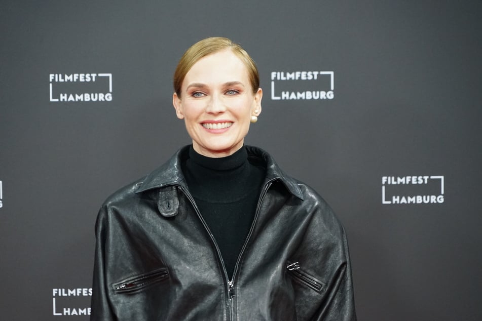 Diane Kruger (48) am Donnerstag bei der Deutschlandpremiere ihres neuen Films "The Shrouds" auf dem Filmfest Hamburg: "Für mich ist es ein Film über Trauer und dass man, auch wenn das Leben weitergeht, die verstorbene Person weiterhin überall sieht."