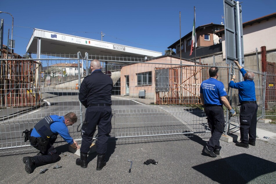 Am 11. März schlossen Beamte des Grenzwachkorps den Grenzübergang San Pietro di Stabio zwischen der Grenze Schweiz-Italien. Am 6. Juli sollen diese und andere Grenzen zu Italien wieder öffnen.