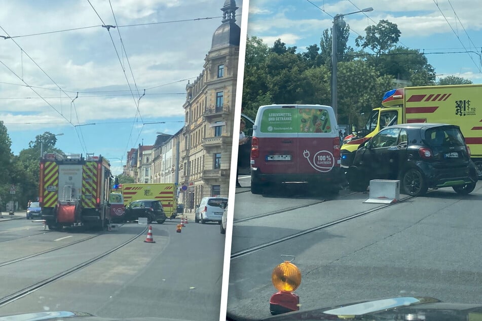 Unfall am Alexander-Puschkin-Platz! Zwei Autos krachen auf Bahngleisen ineinander