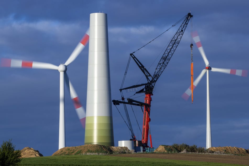 In Sachsen könnten bald mehr Windräder gebaut werden. (Symbolbild)