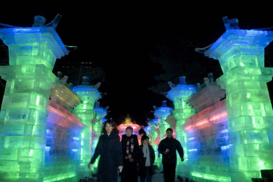 Aktuell ist der OB in China unterwegs, besucht unter anderem das Schnee- und Eisfestival.