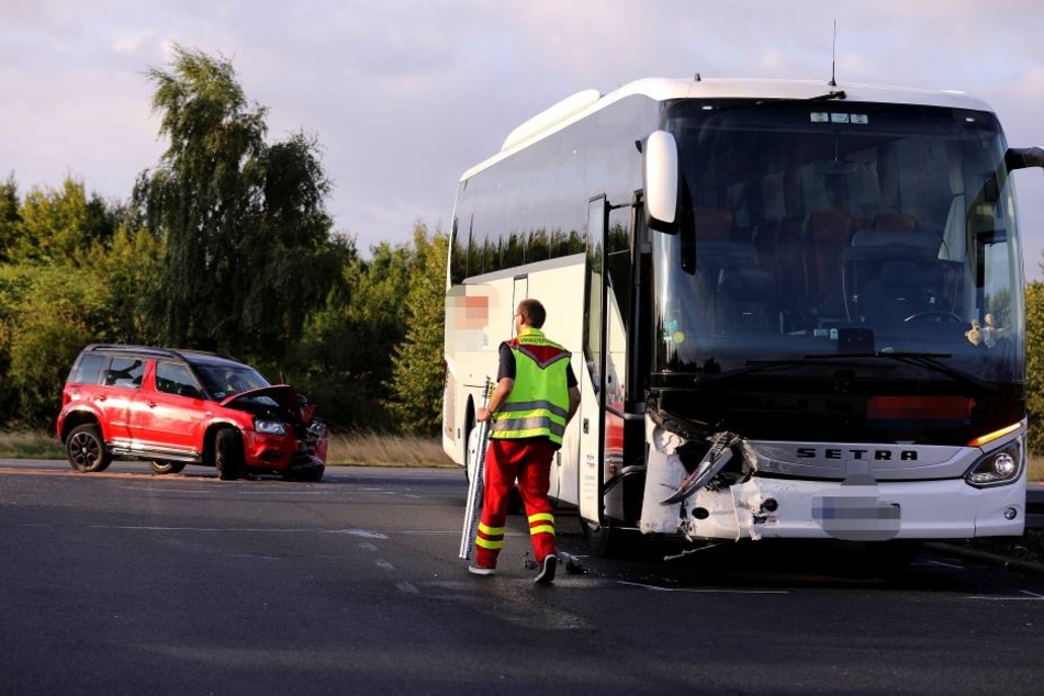 Unfall A17 Heute & Gestern: Aktuelle Unfallmeldungen Von Der A17 | TAG24