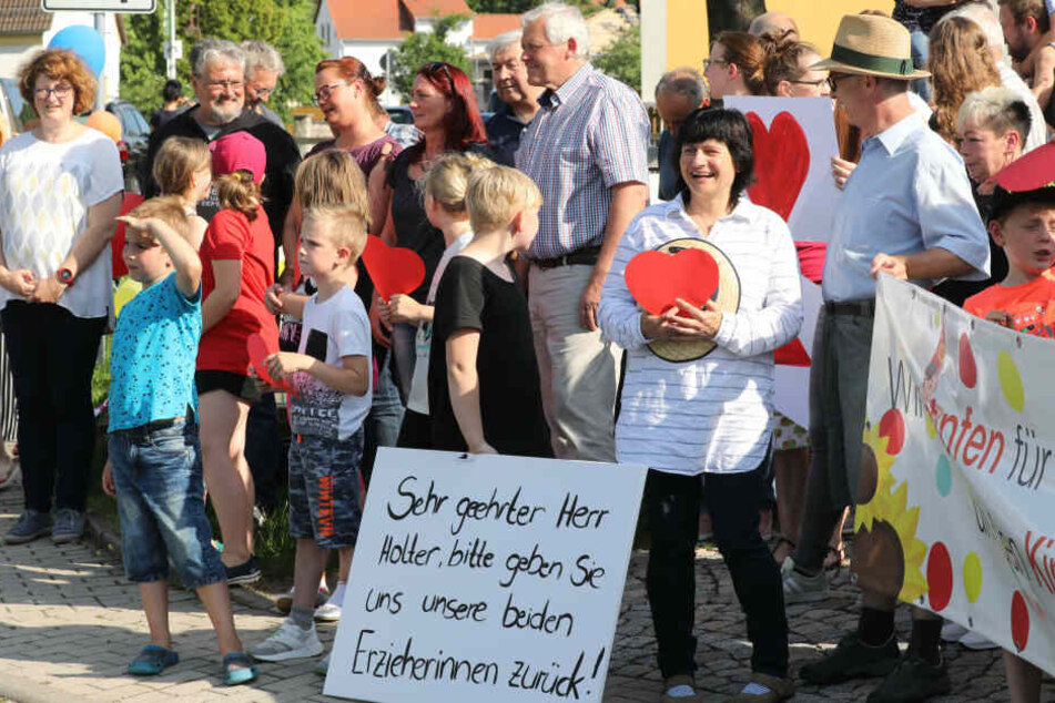 Auch Kinder waren unter den Protestierenden.