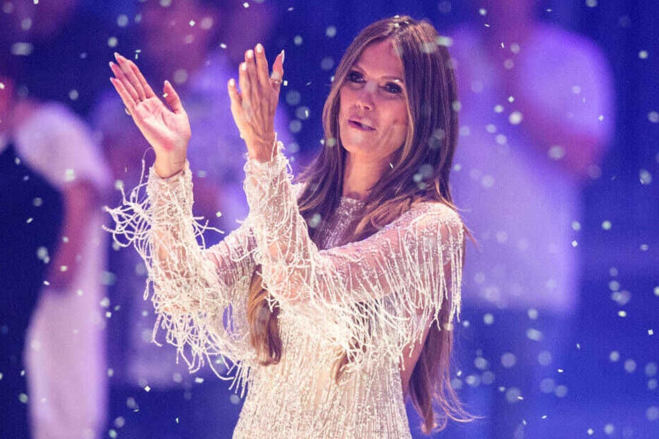 Heidi Klum wird am Donnerstagabend wieder viel Prominenz begrüßen dürfen. Auch ihr Zukünftiger Tom Kaulitz wird mit seiner Band Tokio Hotel auftreten.