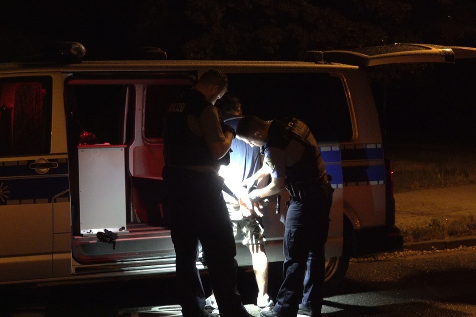 Der 31-jährige Fahrer konnte von der Polizei festgenommen werden.