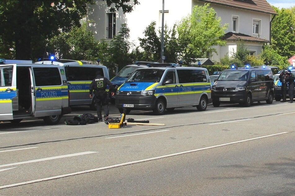 In Regensburg ist es in einer Bankfiliale zu einer Geiselnahme gekommen.