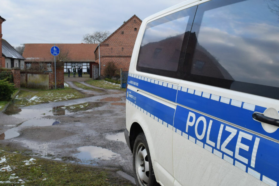 Zollfahnder finden 6000 Schuss Munition, doch wo ist die Kalaschnikow?
