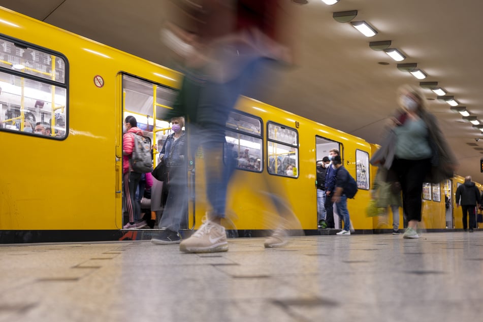 In der Berliner U-Bahnlinie U9 trug sich am Dienstag ein rassistischer Vorfall zu. (Symbolbild)