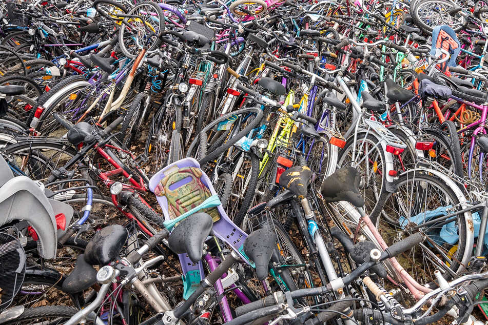 Egal in welchem Zustand: Außer Tandems und Dreirädern nimmt Spectrum in Aachen alle Fahrräder an und arbeitet damit weiter.