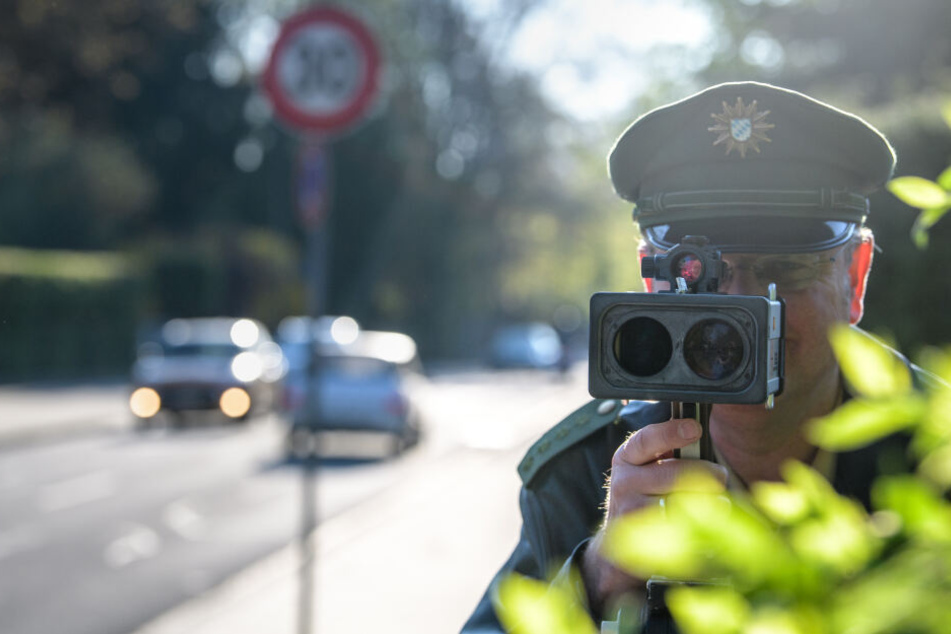 Das Blitzgerät kann Geschwindigkeiten über 250 Stundenkilometer nicht erfassen. (Symbolbild)