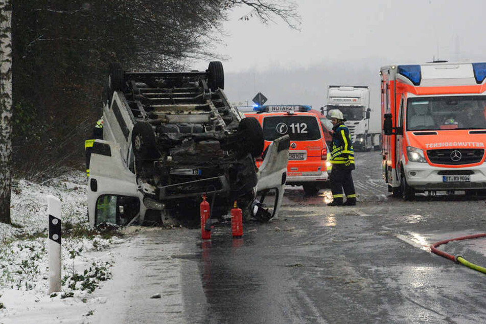 Die Tatenhausener Straße musste für eine Stunde komplett gesperrt werden.