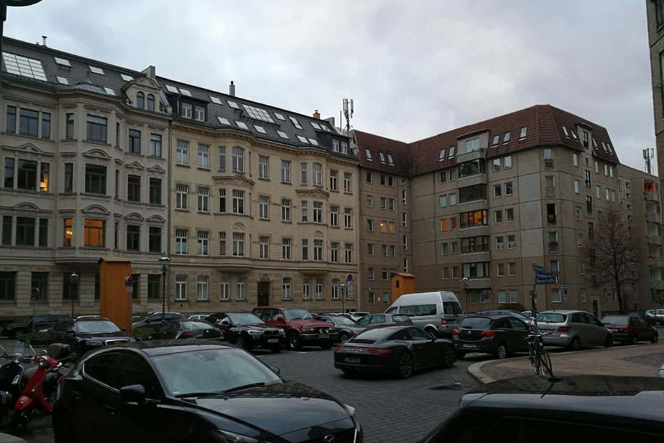 Die Straßen sind eng, die Parkplätze rar gesät. Jetzt plant die Stadt ein neues Verkehrskonzept für das Leipziger Kolonnadenviertel.