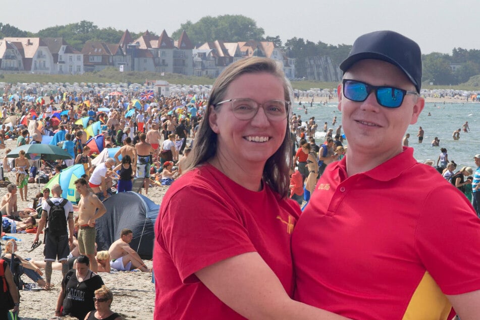 Baywatch auf Sächsisch: Rettungsschwimmer werden beim Ostsee-Einsatz zum Paar