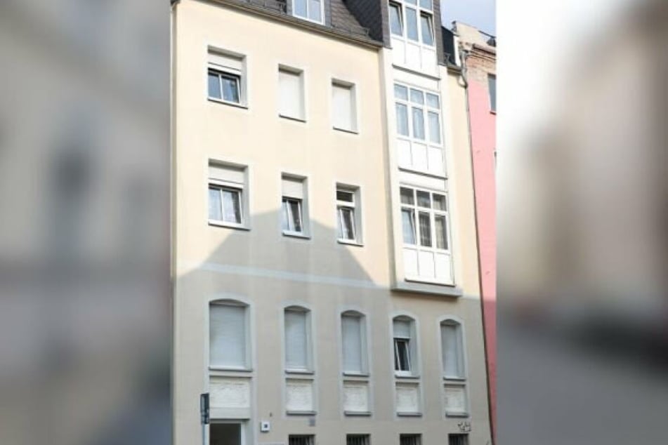 Messer-Drama in Plauener Wohnviertel: In diesem Haus spielte sich der blutige Ehestreit ab.