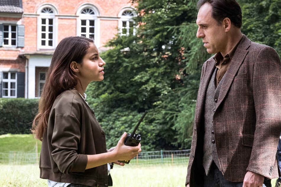 Mila Sahin nimmt sich Vater Frank Voigt zur Brust.