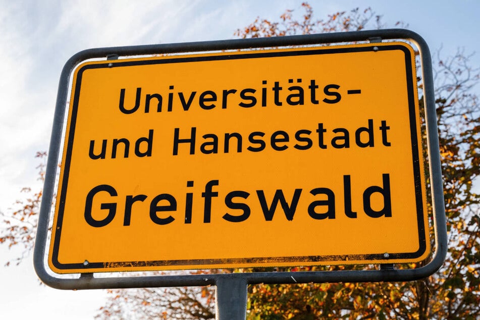 In der Hansestadt Greifswald soll am gestrigen Dienstag eine Windhose ihr Unwesen getrieben haben.