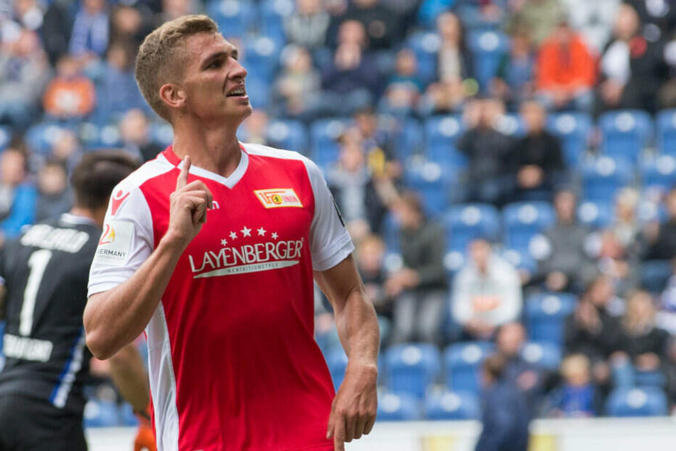 Grischa Prömel bejubelt seinen Treffer gegen Arminia Bielefeld.