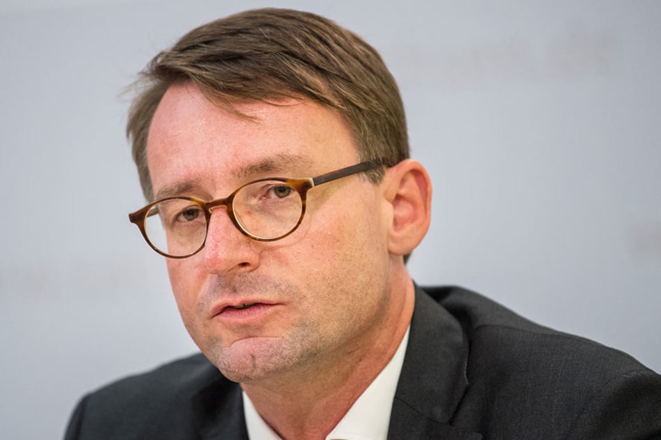 Roland Wöller (48, CDU).