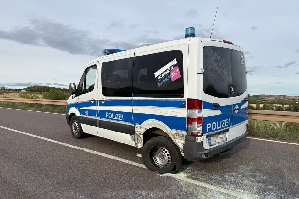 Der Polizeiwagen wurde am Heck von dem Audi getroffen.