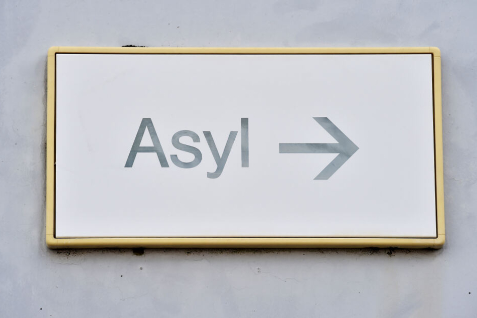Zwei Drittel der Asylbewerber kamen nach Angaben des Amtes aus Asien, die meisten von ihnen aus Afghanistan (Symbolbild).