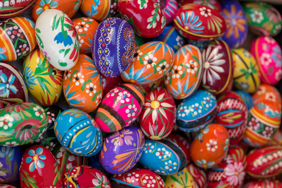 Ob zum Essen oder als Deko – Ostereier gehören zu jedem Osterfest dazu und bringen vor allem den Kindern große Freude.