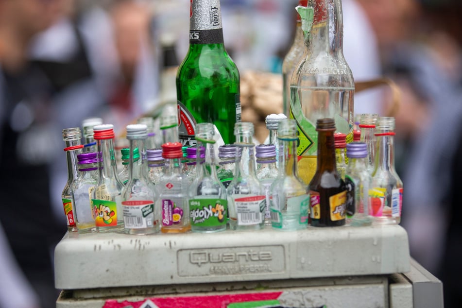 Besonders Menschen zwischen 50 und 69 Jahren sind in Thüringen überdurchschnittlich häufig von Alkoholmissbrauch betroffen. (Symbolfoto)