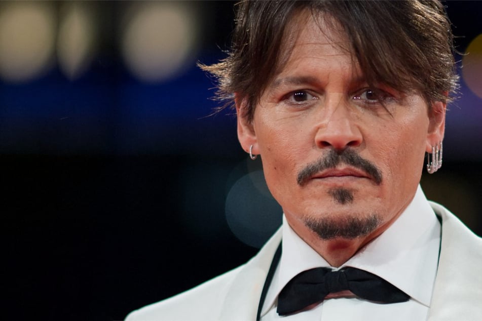 Johnny Depp signs record-breaking fragrance deal with Dior