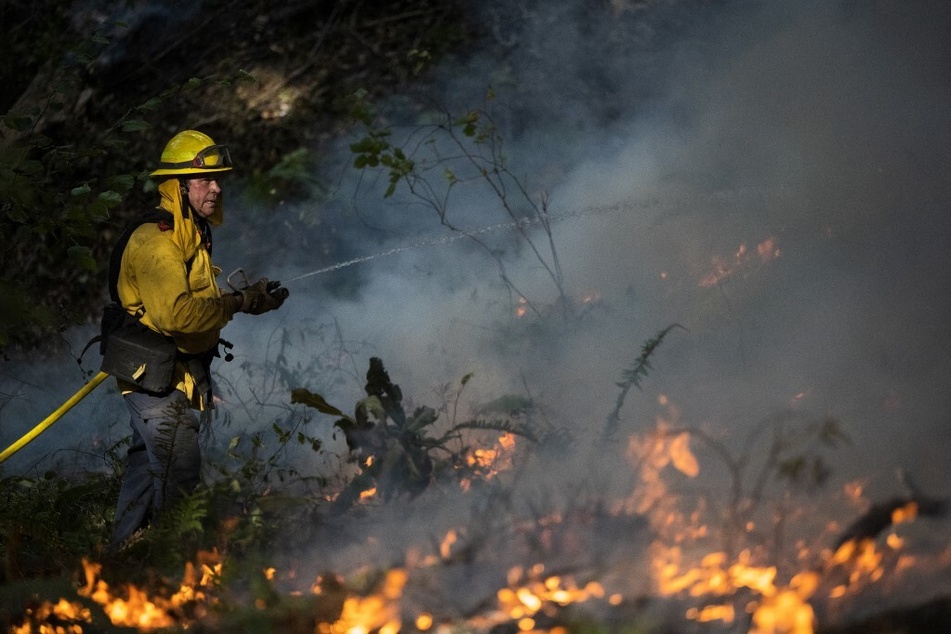 Fight fire with fire: Controlled burns stem California blazes