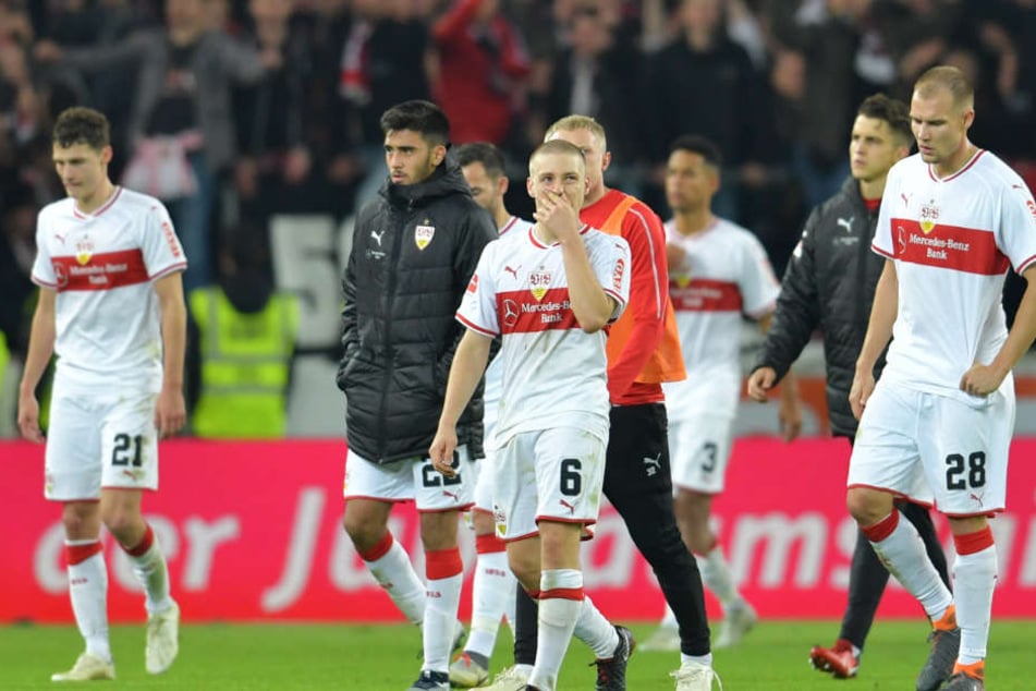 VfB-Coach Markus Weinzierl intensivierte bereits das Training: VfB-Kicker traten in dieser Saison eher müde auf.