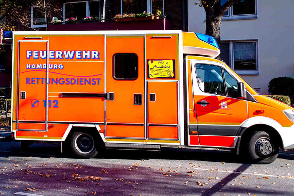 Die zwei verletzten Mädchen wurden schwer verletzt in ein Krankenhaus gebracht.