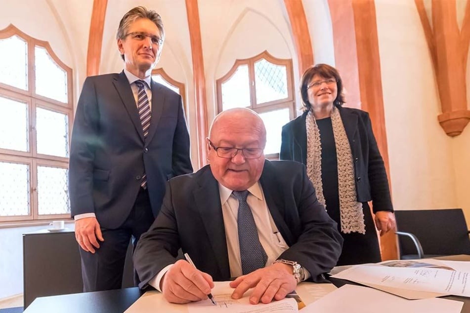 Antreiber: Siegfried Fiebig (62), Sprecher der Geschäftsführung von Volkswagen Sachsen, hat die Zwickau AG angeregt. Zuvor unterschrieb er schon die Kooperationsvereinbarung mit der Stadt Zwickau.