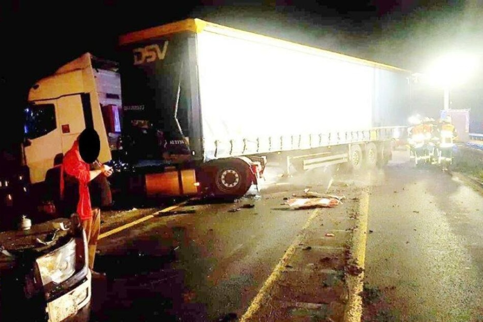 Die Aufbauarbeiten an der Leverkusener Rheinbrücke werden länger dauern, hieß es.