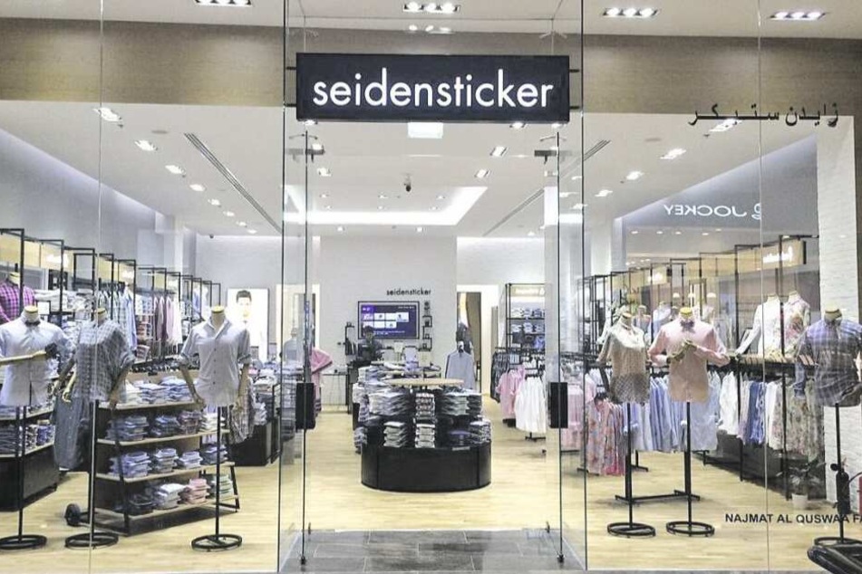 Weitaus mehr Mitarbeiter müssen den Modekonzern jedoch verlassen.