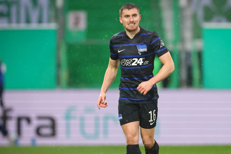 Jonjoe Kenny (28) verlässt Hertha ablösefrei.