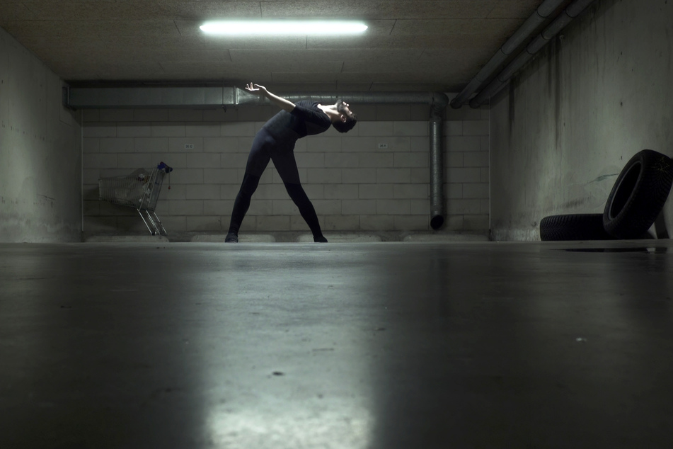 Die Doku von Regisseur und dem Tänzer "Dance or Die" wurde 2019 mit einem Emmy ausgezeichnet.